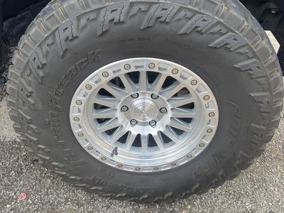 Terrain attack tires 35x12.5R17
