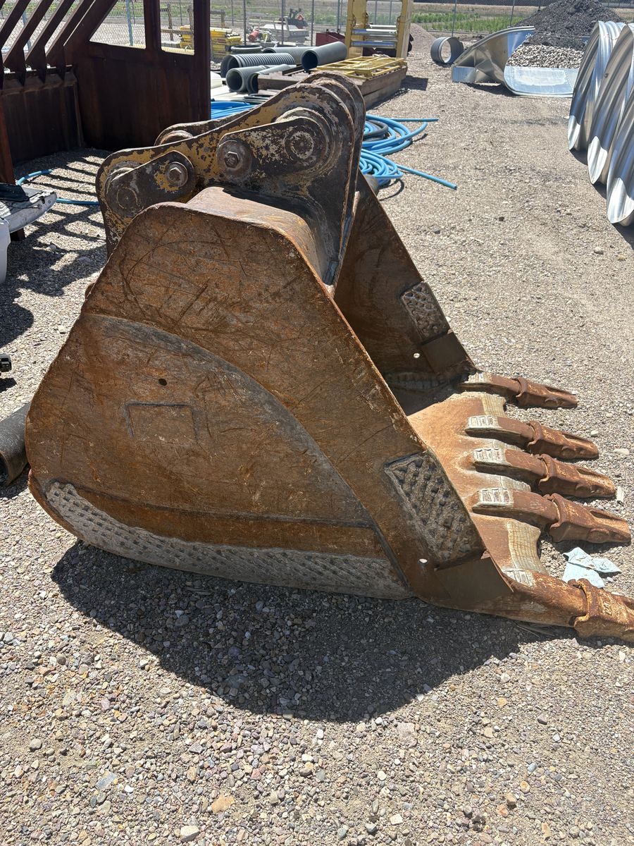 Main image 10