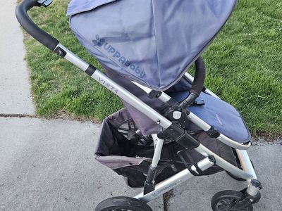 Uppababy Vsita stroller