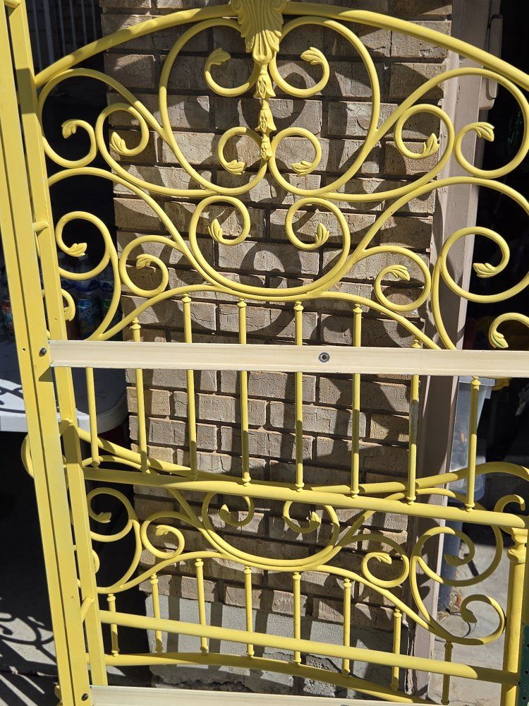Wrought iron twin bed frame