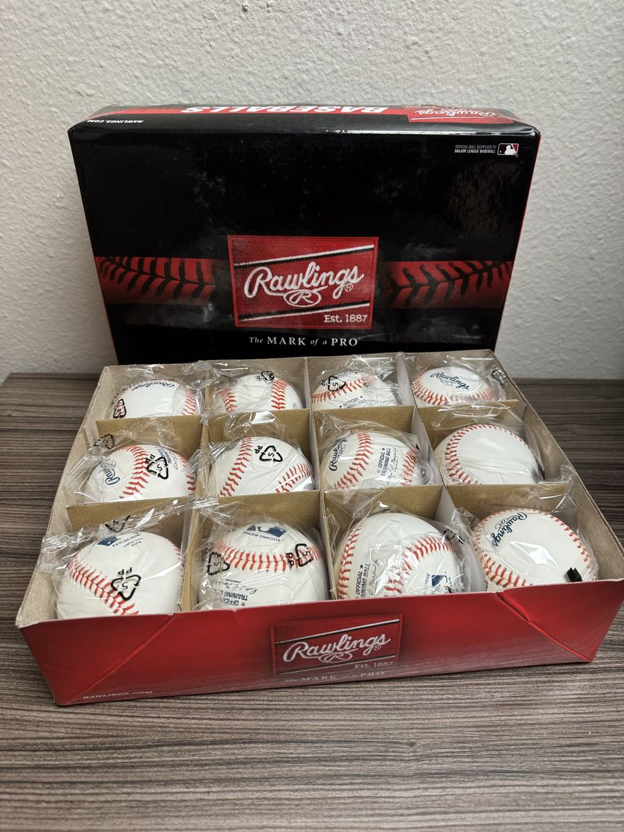 Rawlings 12 Baseballs
