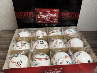 Rawlings 12 Baseballs