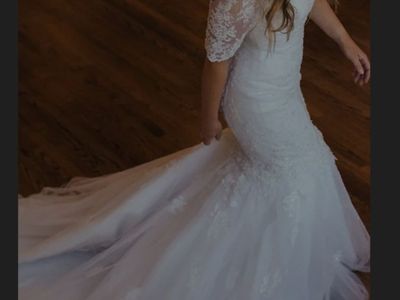Allyse's Bridal wedding dress, size 16
