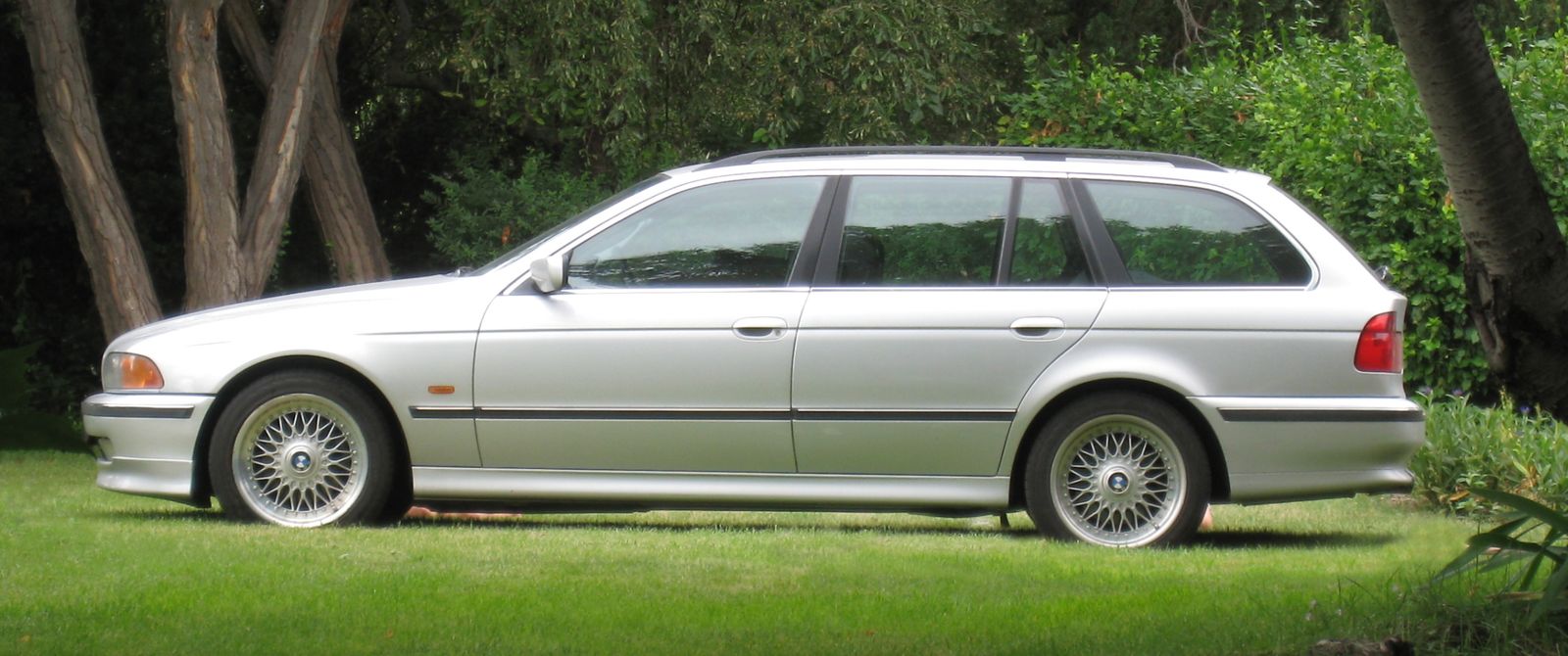 2000 BMW 5 Series 528iAT