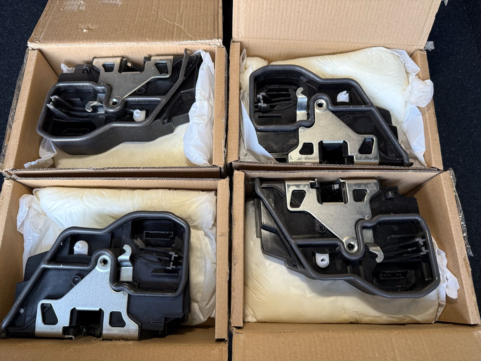 BMW door lock actuator x 4