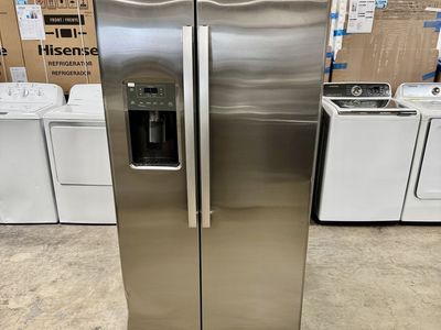 NEW GE 36 INCH SIDE BY SIDE STAINLESS STEEL REFRIGERATOR