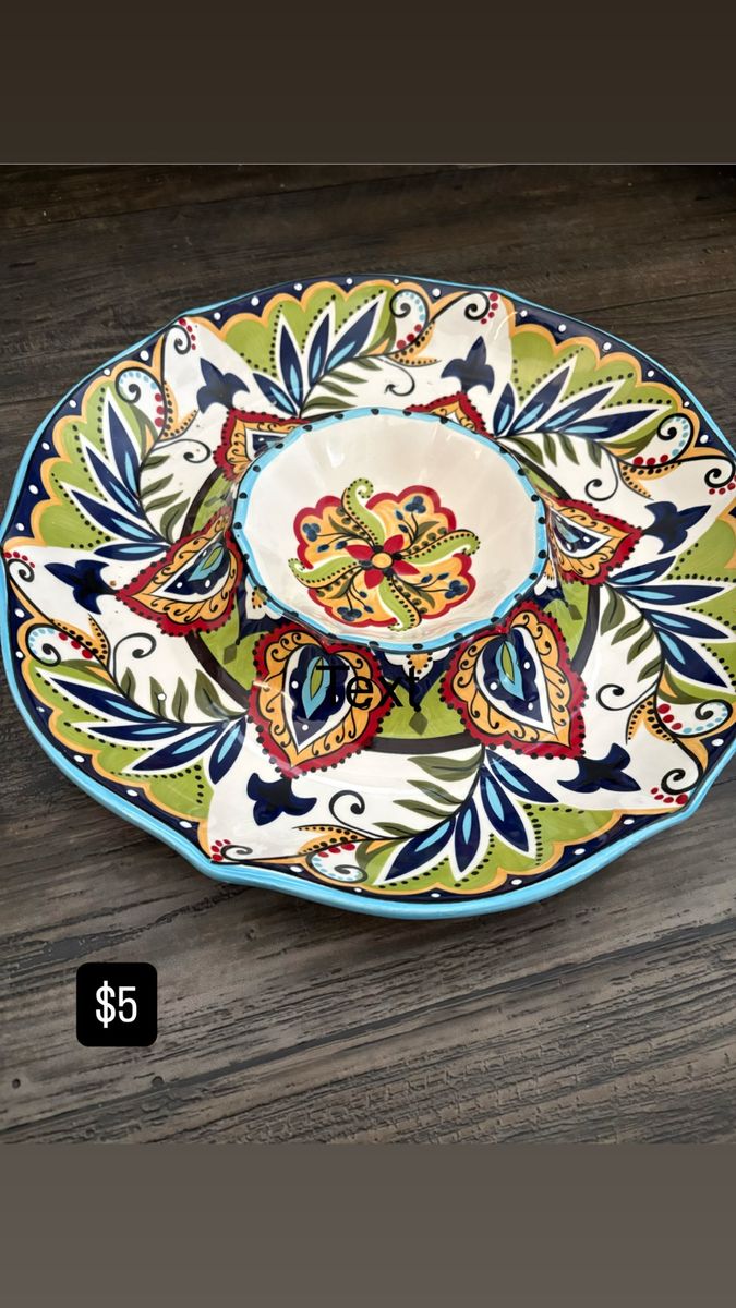 Moving sale: kitchen items