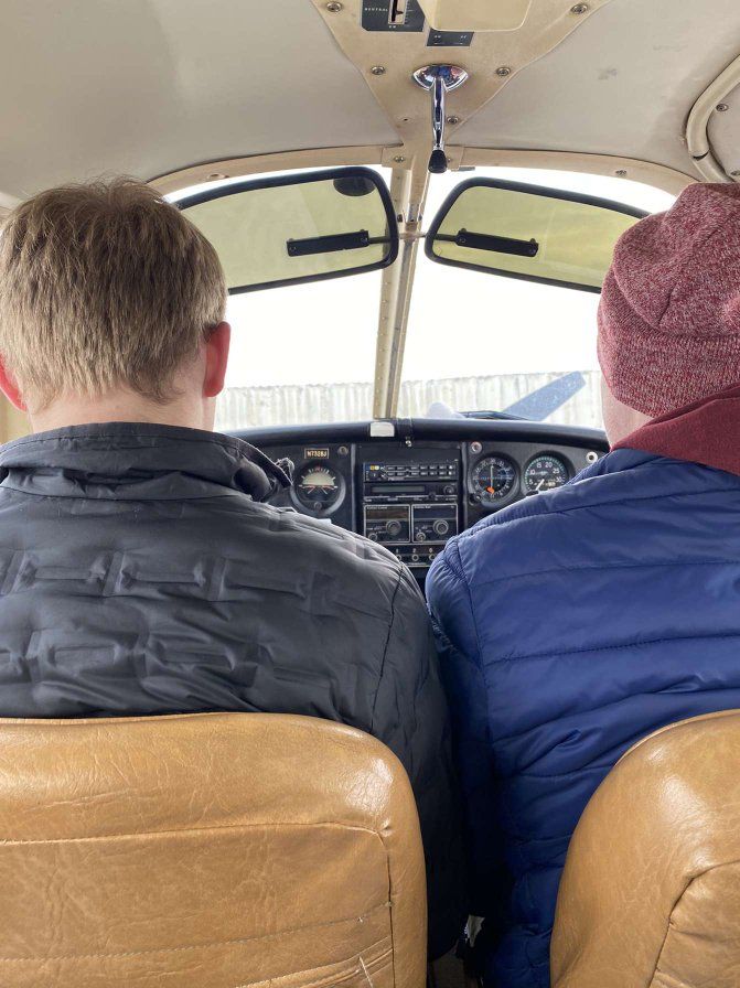 CFI-I  Flight instruction/Discovery flights