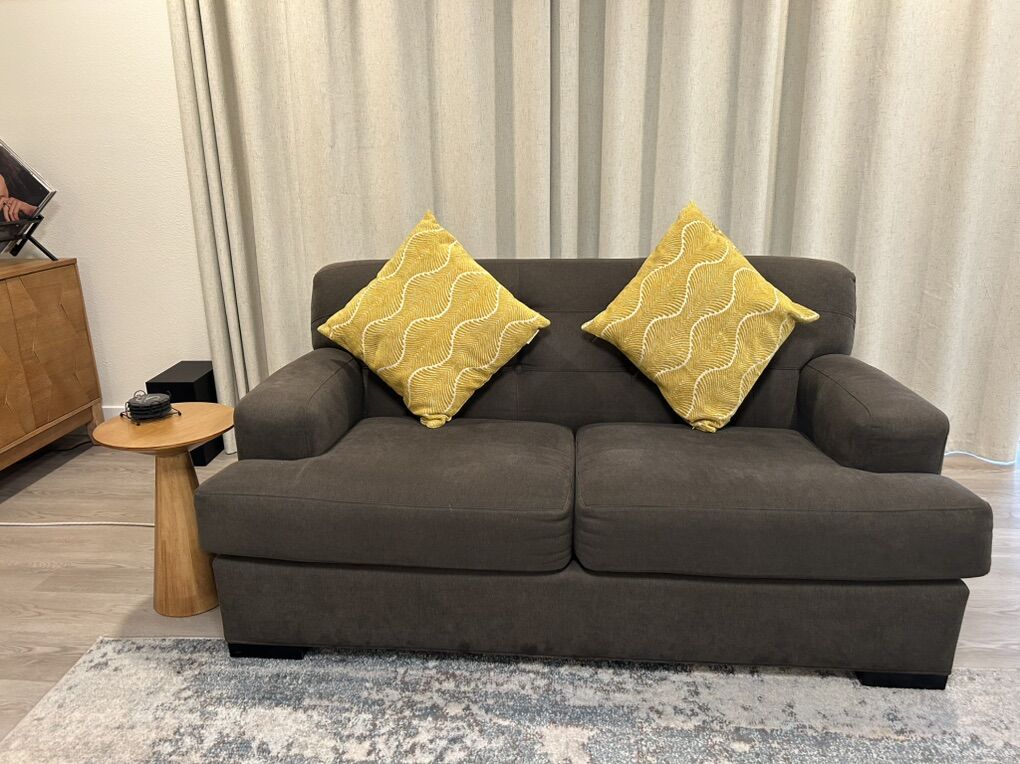 Sofa And Loveseat With Pillows