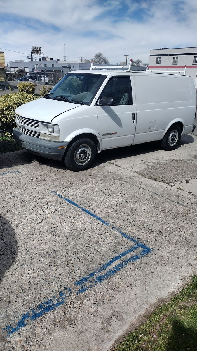 1999 CHEVROLET ASTRO VAN Base