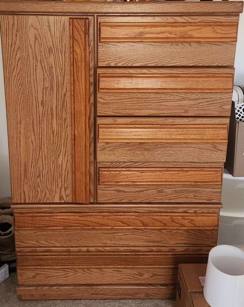 Oak Bedroom Furniture Set - Dresser with Mirror, Chest of Drawers, Headboard with Storage