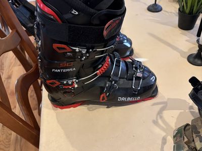 Dalbello Panterra 90 Ski Boots Black Red Size 13 (30)