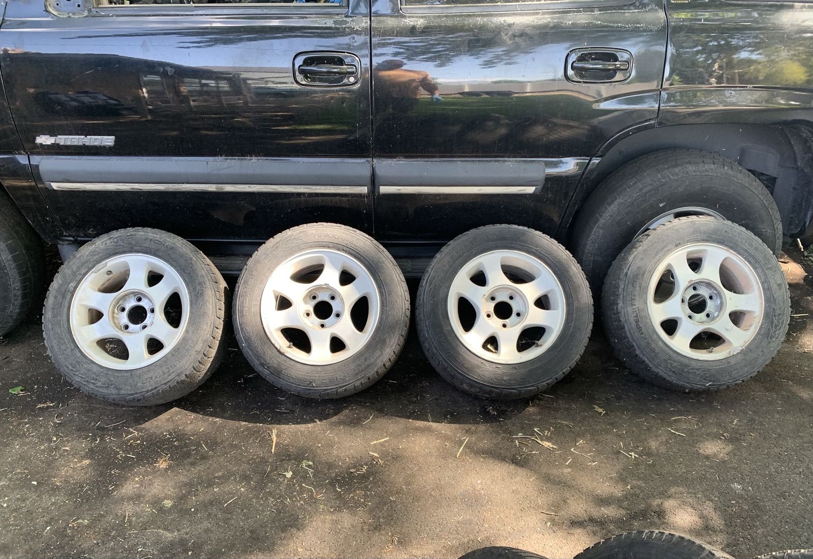 5x114.3 aluminum wheels, 205/65-15 tires set