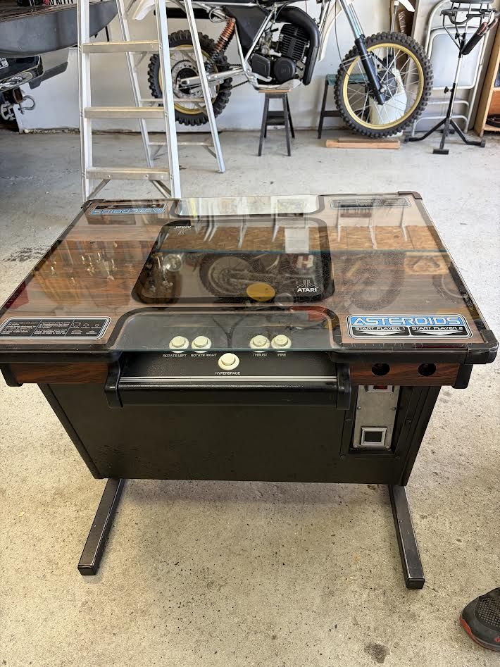 Asteroids Deluxe Arcade Cocktail Machine by Atari 1980