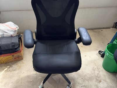 Executive office chair
