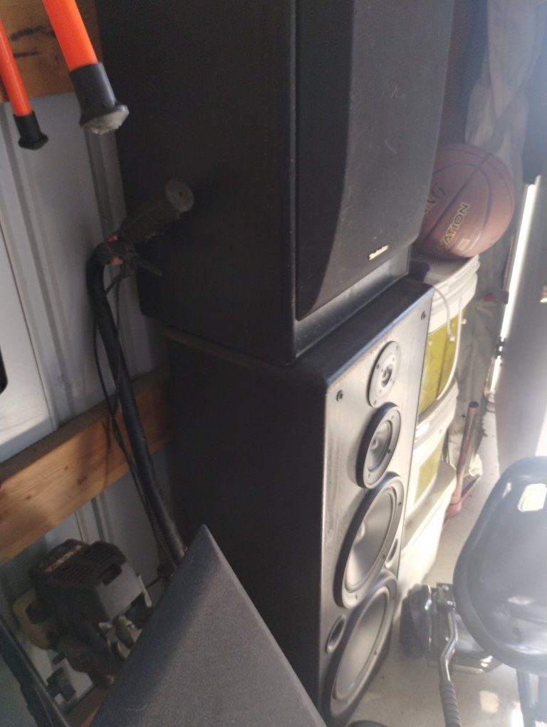 Main image 3