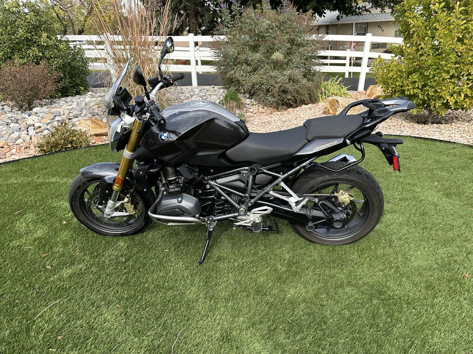2016 BMW R1200R – Low Miles, Fully Loaded, Excellent Condition