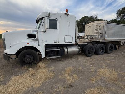 2014 Freightliner Coronado 122SD
