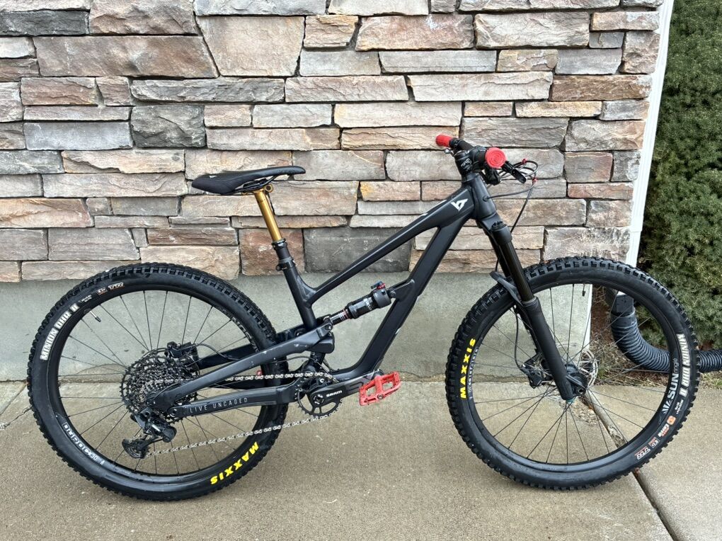 YT Jeffsy Primus 26 inch Mountain Bike