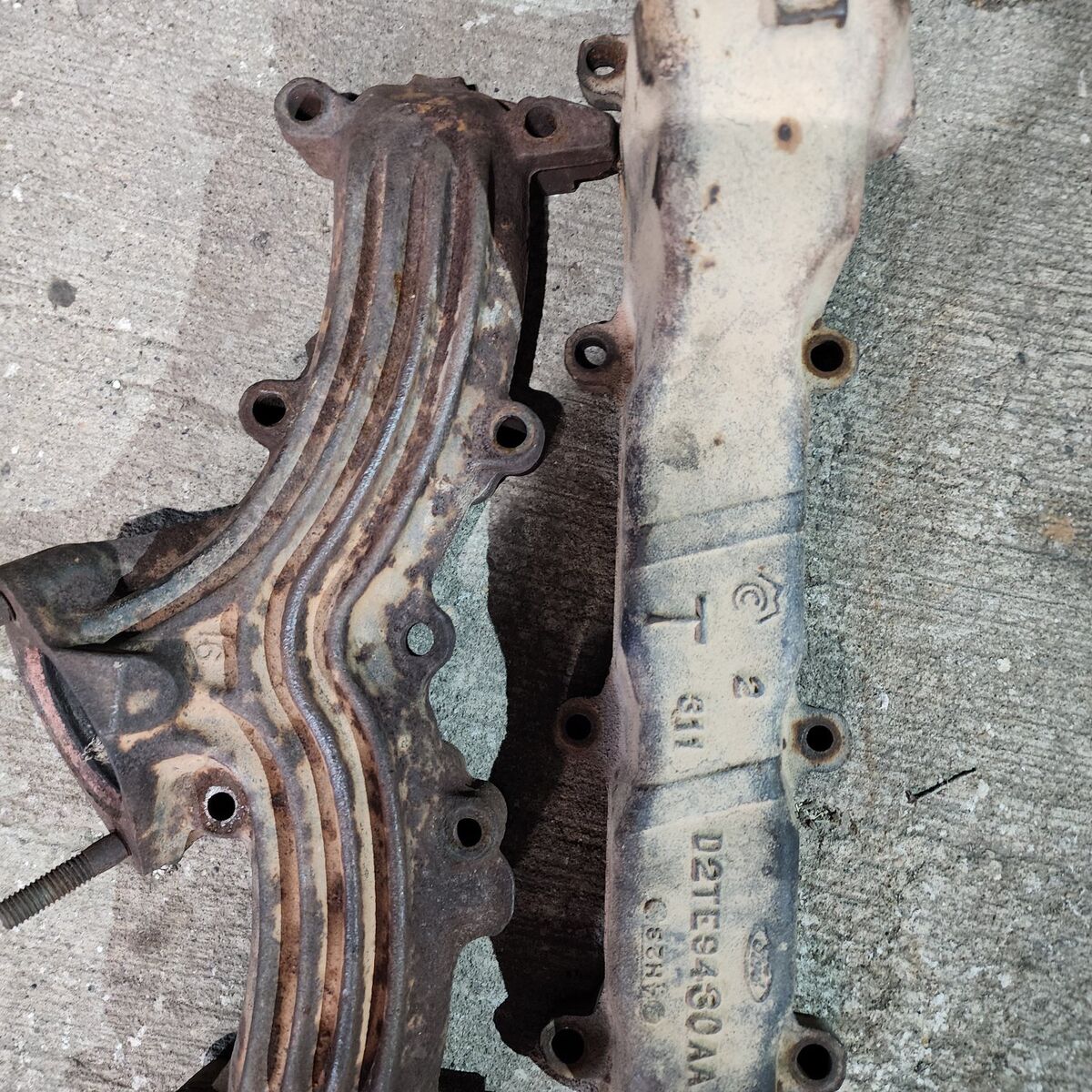 Ford FE 390 360 428 exhaust manifolds  truck highb
