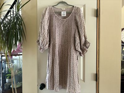 New Pink Smocked Midi Dress Puffy Sleeves Sz L