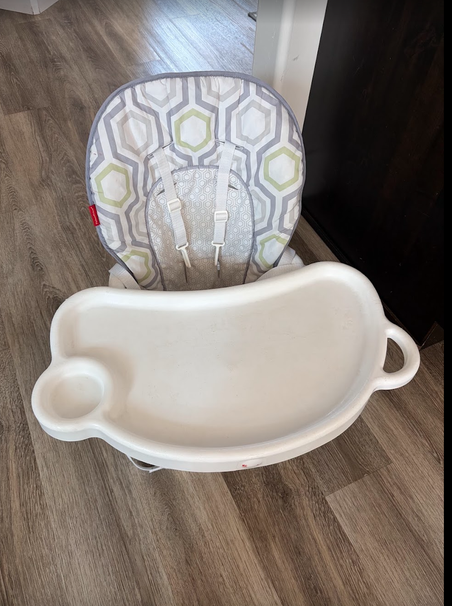 Portable feeding booster seat for toddler