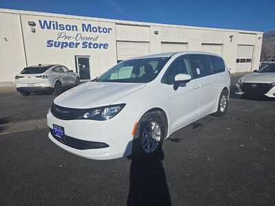 2023 CHRYSLER VOYAGER LX