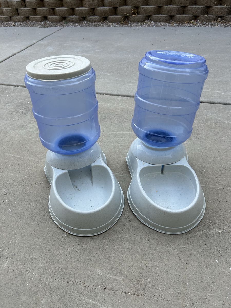 Pet Feeder