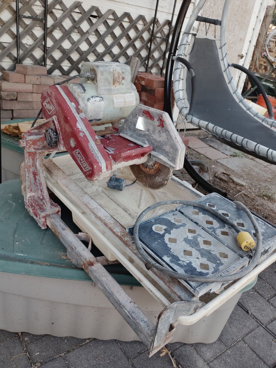 Wet Tile Saw Rental