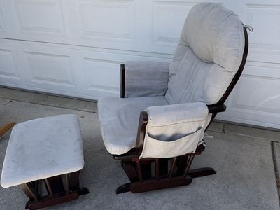 Glider plus Ottoman
