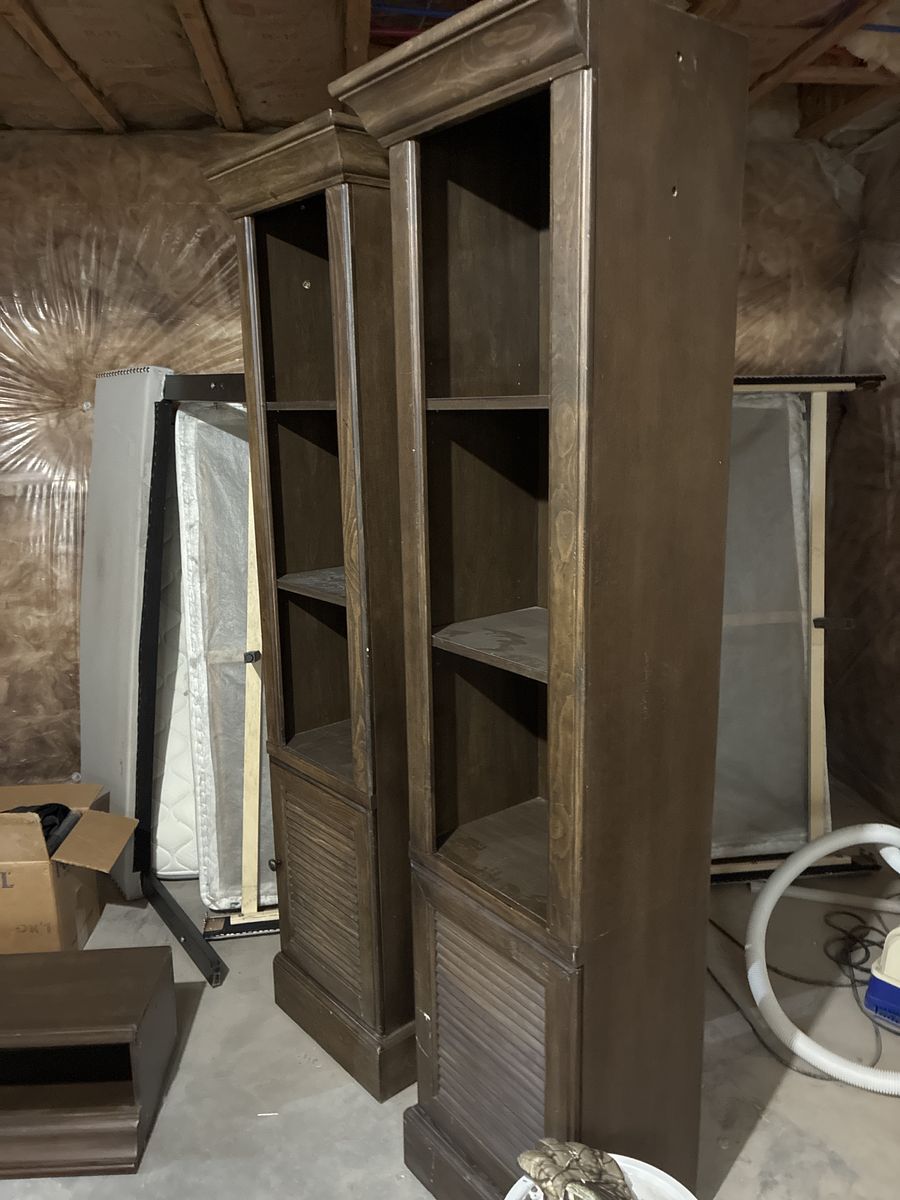 Shelving stands