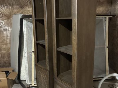 Shelving stands