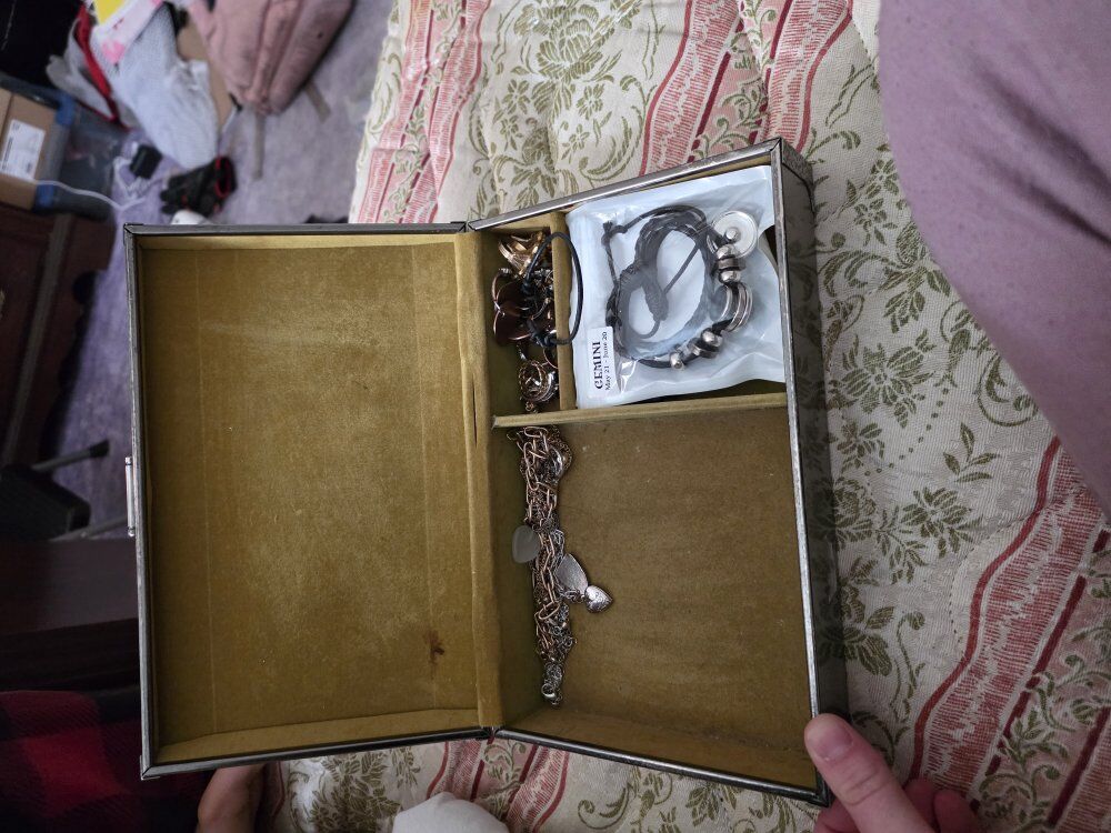 jewelry box w/ jewelry