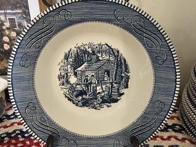 Royal China Currier & Ives dinnerware China items