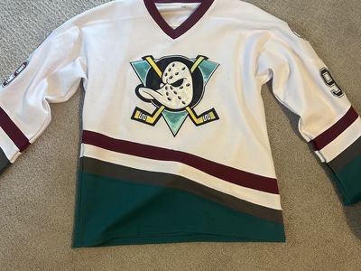 Mighty Ducks Jersey(Adam Banks)