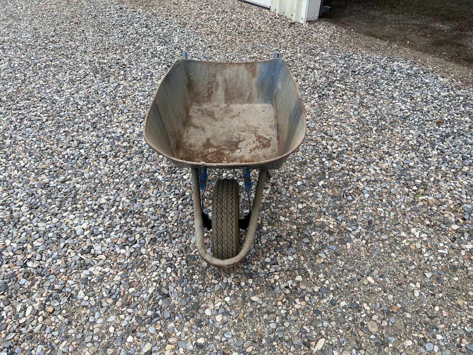 Main image 6