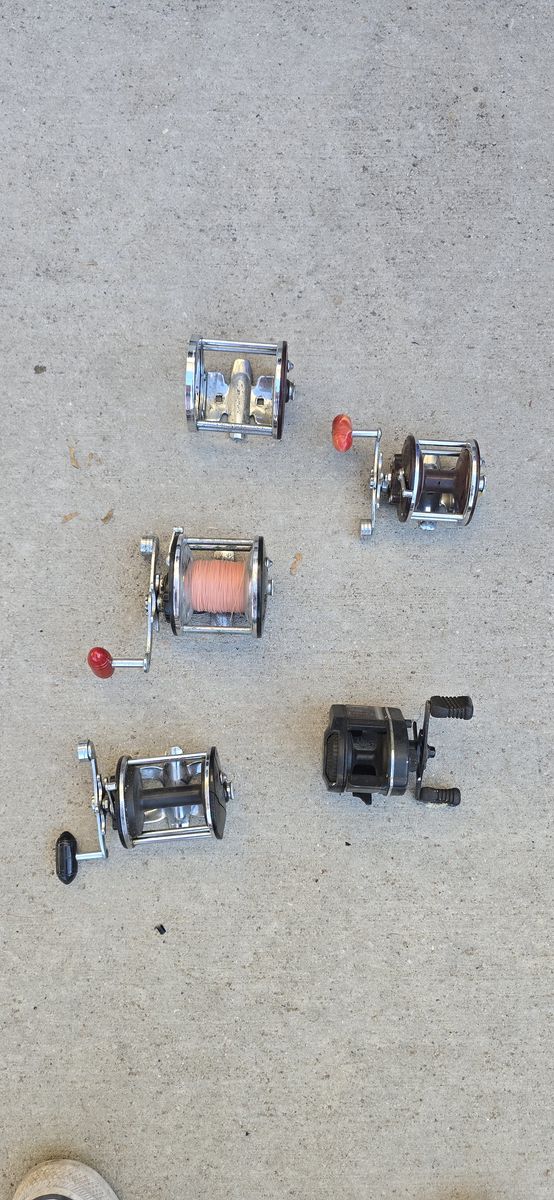 Vintage Fishing Reel Lot – Pflueger & Penn Conventional Baitcasting Reels 5pc