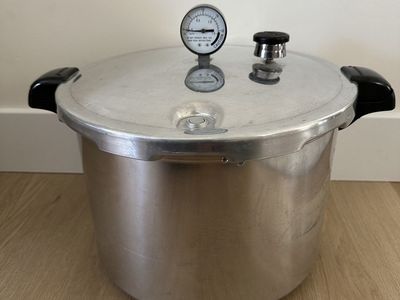 Presto Pressure Canner and Cooker