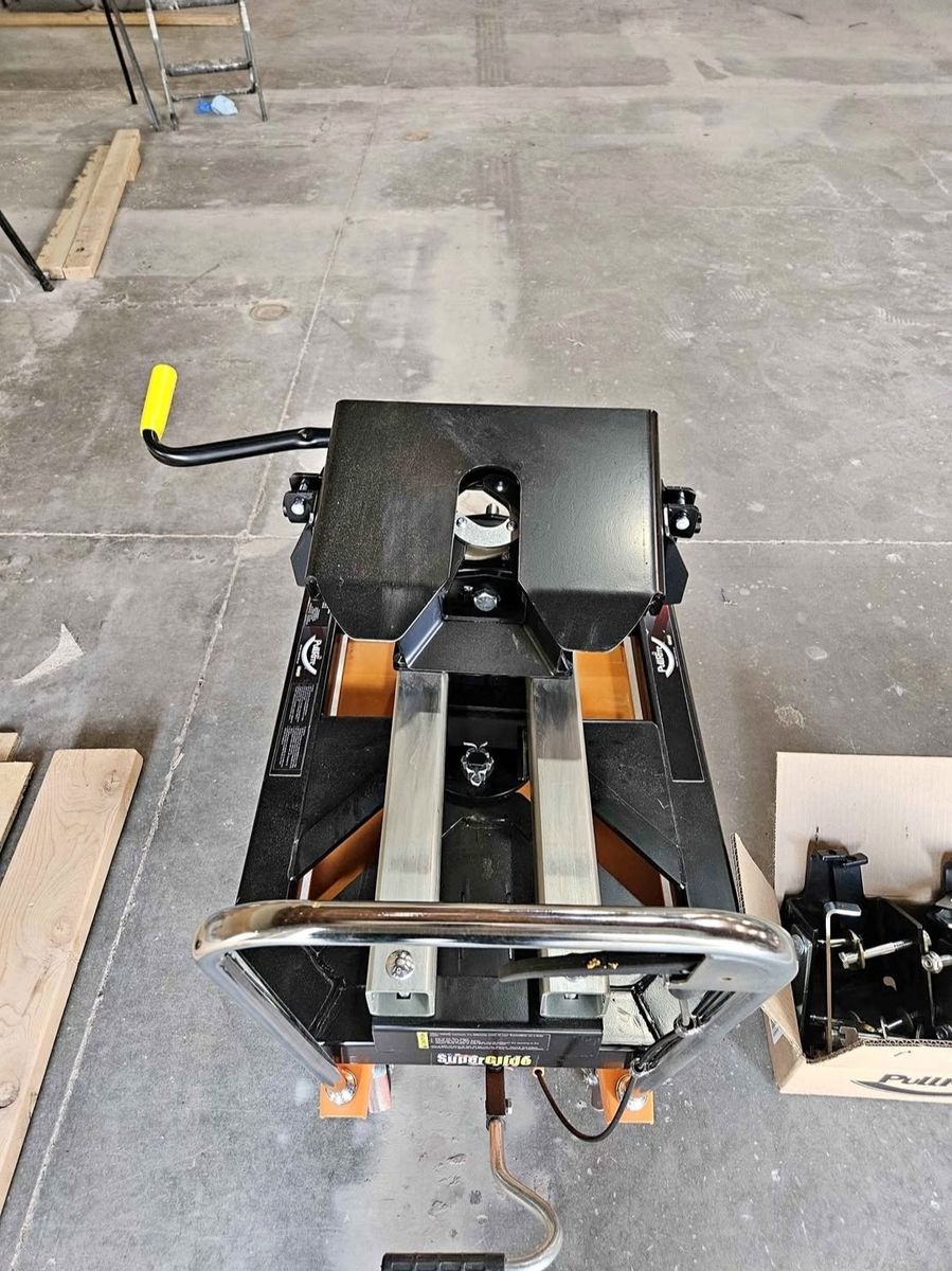 Brand New PullRite SuperGlide (Free Install!)  Fifth Wheel Hitch
