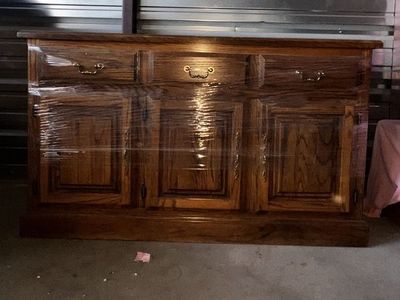 Vintage curio and hutch cabinet $175 OBO