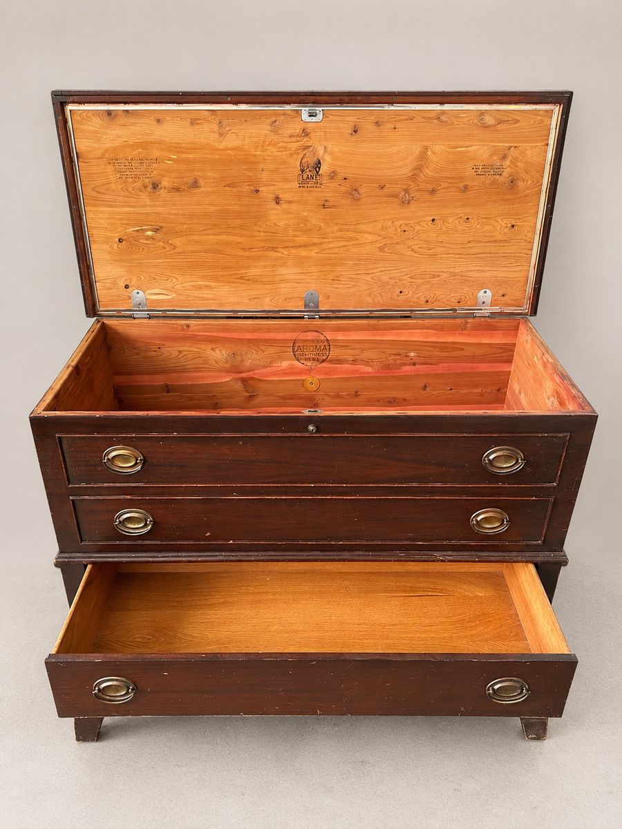Main image 3