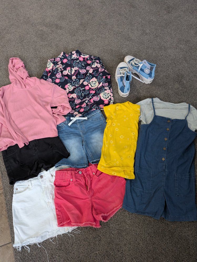 Girls clothes size 8-10