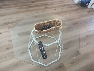 Growder White Modern Coffee Table (CASH ONLY)