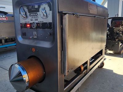 1976 Lincoln SA200 welder