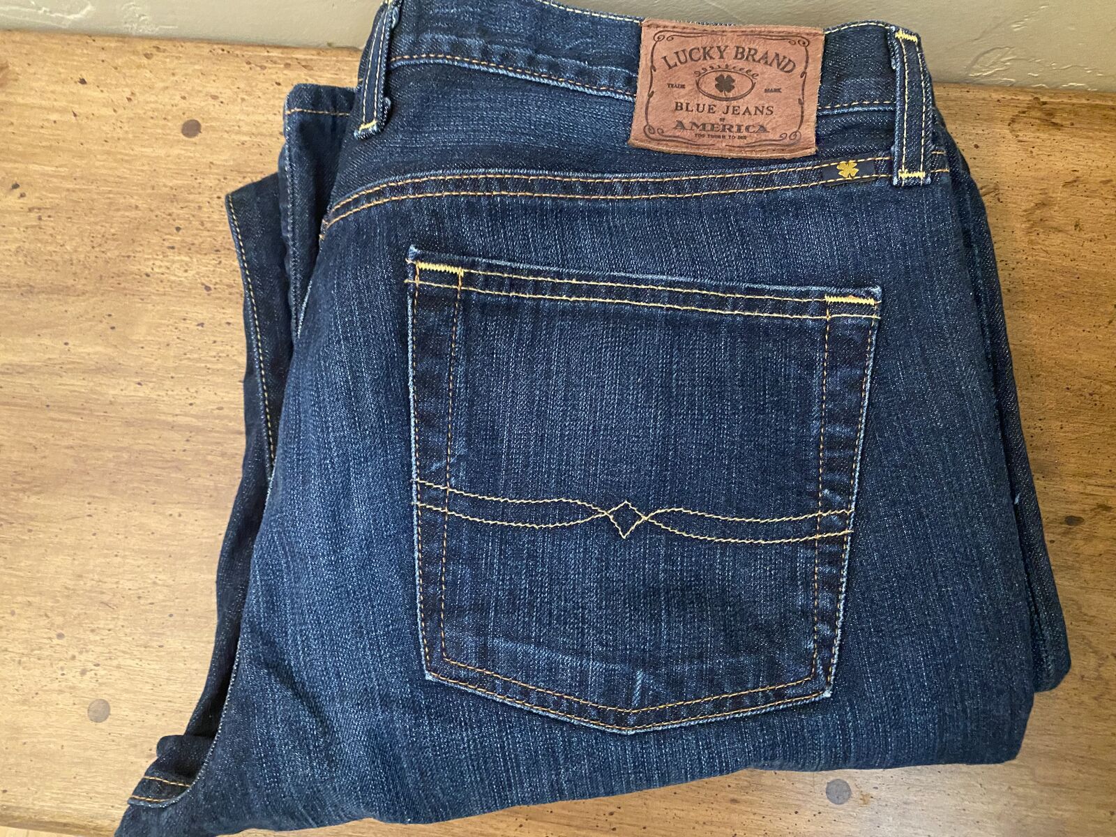 LIKE NEW - Mens 34X34 LUCKY 361 Vintage Straight Jeans Dark Wash - Bought Wrong Size - C PIX