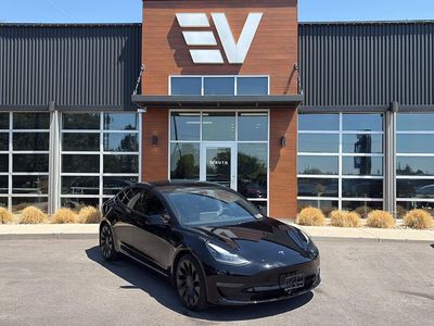 2023 Tesla Model 3 Performance