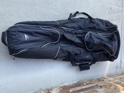 Tommy Armour Wheeled Padded Golf Travel Bag with Multiple Storage Pockets and small lock and key included