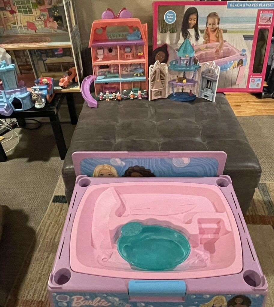 Doll House, Barbie Table, Frozen Castle and More!!