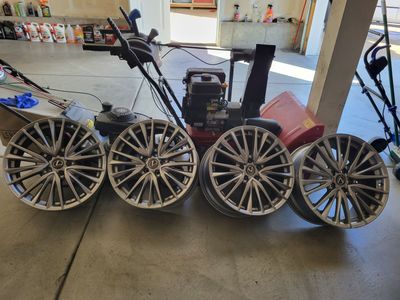 Set of 4 OEM Lexus wheels 19 in bolt pattern 5x114.3 in great shape