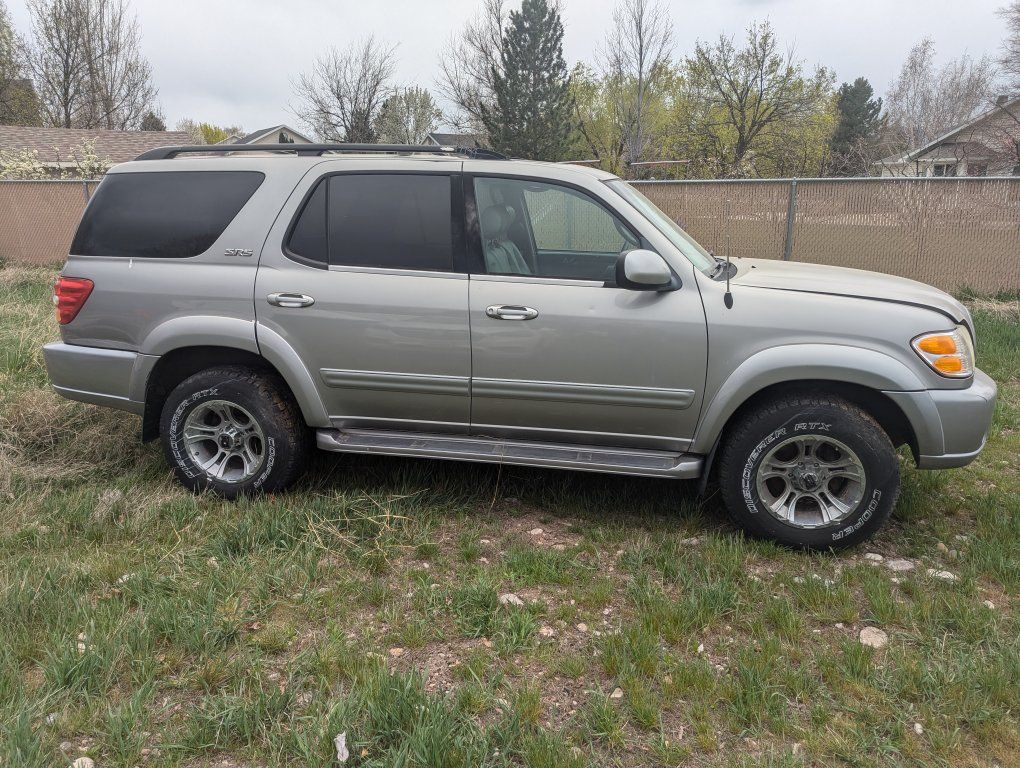 2003 Toyota Sequoia SR5